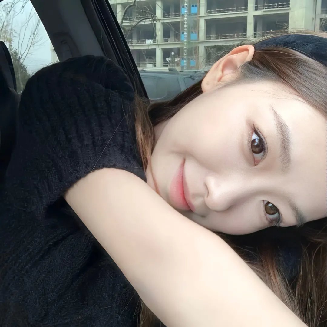 在她们眼中